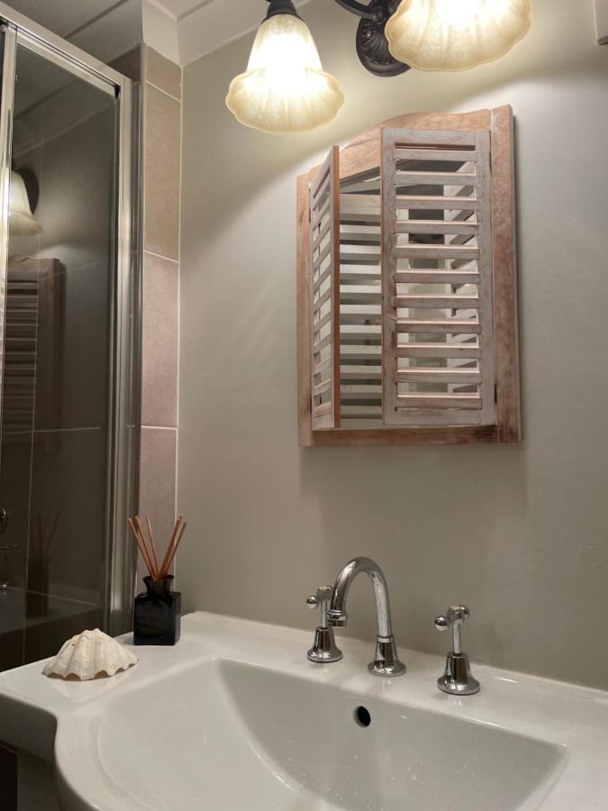 Churchill'S B&B Twin Spa Getaway Studio Суонзи Екстериор снимка